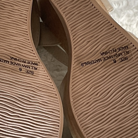 Qupid brand wedges - Picture 7 of 7